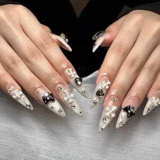 ネイル Lyna 池袋のネイルデザイン