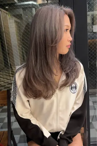 ロング 🦋MAHO🦋 デザインカラーのヘアスタイル