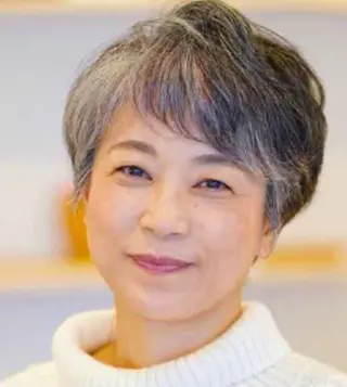 ショート パーマ 佐藤 優衣のヘアスタイル