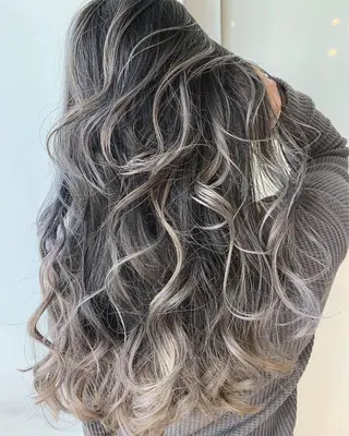 ロング カラー ヘアアレンジ 阿部 圭悟のヘアスタイル