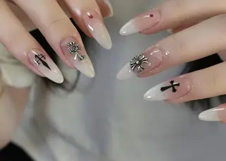 ネイル Pure&Rich Nailのネイルデザイン