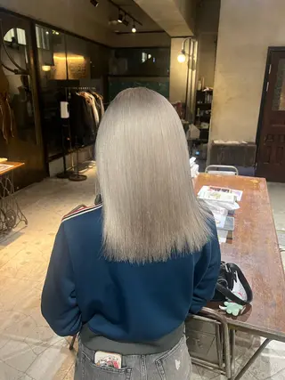 ミディアム カラー 赤みゼロ/透明感 カラー🌿KANTAのヘアスタイル