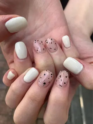 ネイル Shiori・:* 💫のネイルデザイン