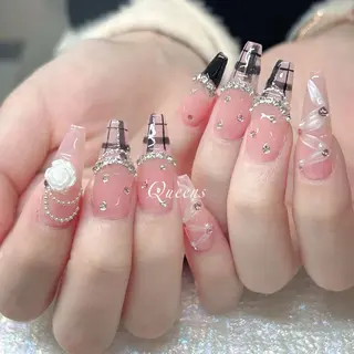ネイル Queens ゲンのネイルデザイン