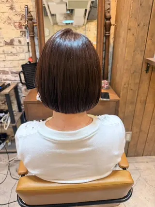 ショート カラー 七井 香奈 (なないかな)のヘアスタイル