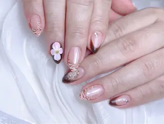 ネイル M🌷nail 長さだし専門店のネイルデザイン