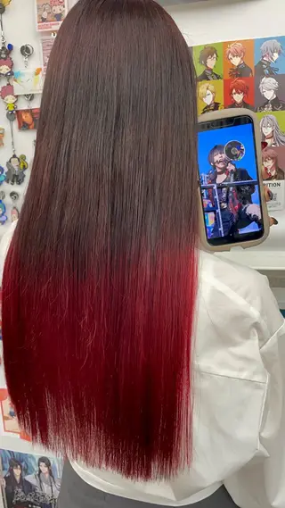 ロング カラー インナーカラー 推し ブリーチ  髪質改善のヘアスタイル