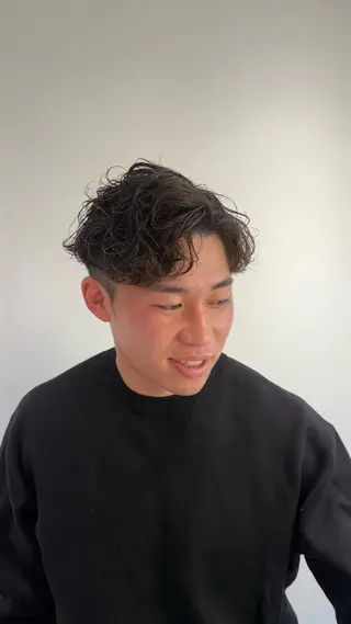 ミディアム パーマ メンズ 高橋 周のヘアスタイル