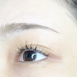 マツエク・マツパ 美容室ARKS 黒田杏奈のヘアスタイル