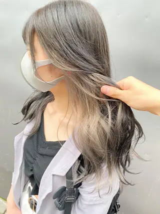 ミディアム カラー レイヤーウルフ エクステ磯部のヘアスタイル