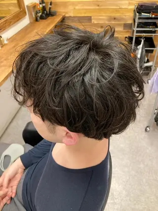 ショート KOBAYASHI TEPPEIのヘアスタイル