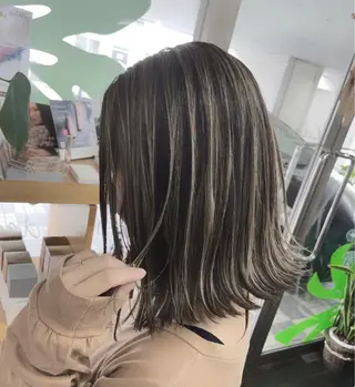 カラー 🌷かわばた めい🌷のヘアスタイル