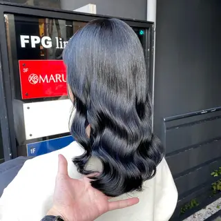 ロング カラー 山内 直英のヘアスタイル