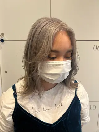 ミディアム カラー 小川 舜人のヘアスタイル
