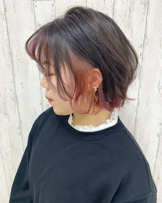 ショート カラー 立川 奈那子のヘアスタイル