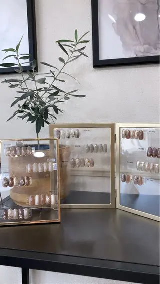 ネイル Legit nail salonのネイルデザイン