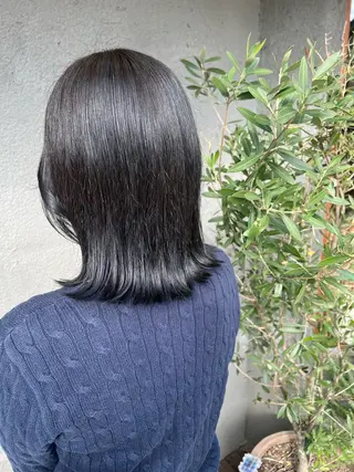 ミディアム カラー 目黒 彩花のヘアスタイル