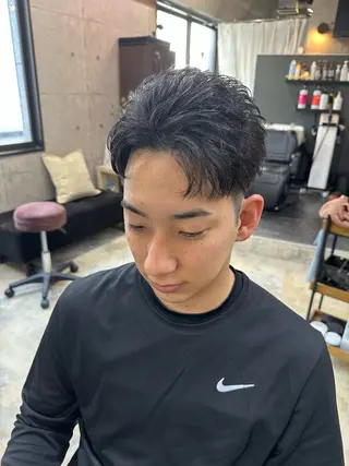 ショート パーマ メンズ 💎メンズパーマ特化 🥇メンズのプロのヘアスタイル