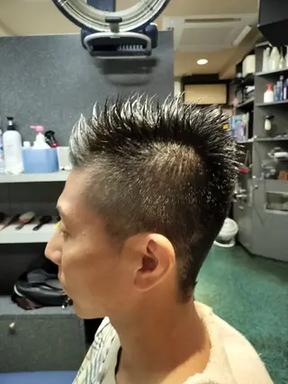 ショート 大沼 達郎のヘアスタイル