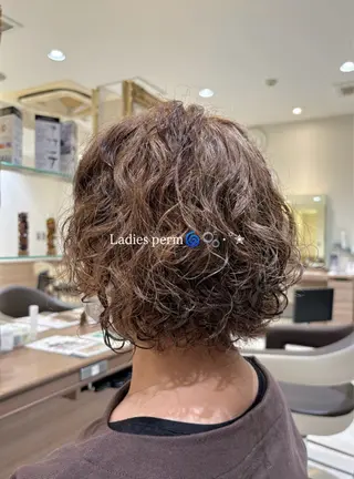 ショート パーマ ⭐️モデル募集中⭐️ ⸝⋆🪐遠藤 青葉のヘアスタイル