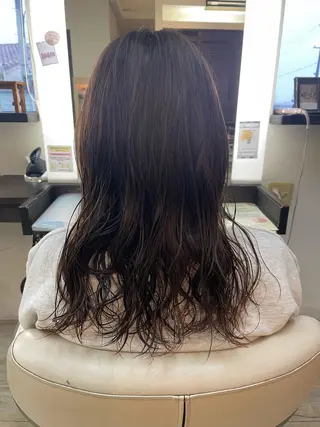 ミディアム ルプラボウ/鈴木颯天 /艶カラー/縮毛矯正のヘアスタイル