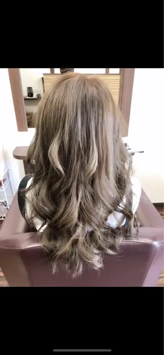 セミロング カラー ヘアアレンジ ze sealのヘアスタイル