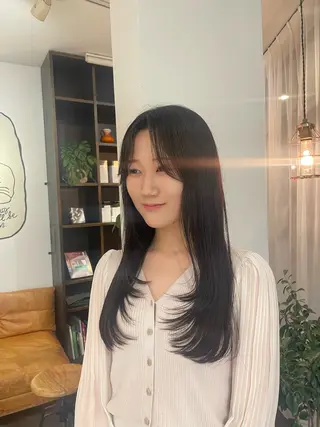 ロング 西野 優夏のヘアスタイル