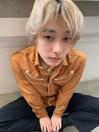 ショート カラー メンズ 💓パーマ，💗 レイヤーカットのヘアスタイル