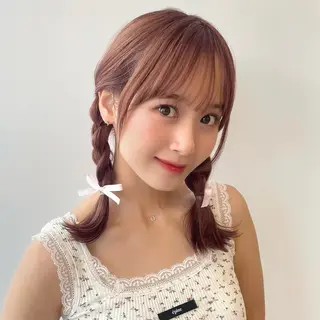 ミディアム カラー ヘアアレンジ 🍑暖色／レイヤー／ 真希🎀のヘアスタイル