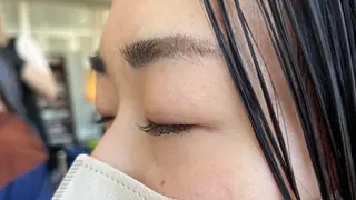 マツエク・マツパ 長南 やよいのヘアスタイル