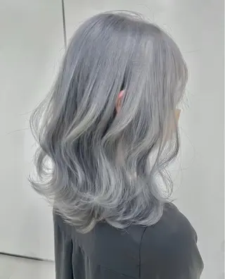 カラー Lond  robin所属・夏目唯衣/透明感 /艶カラーのヘアスタイル