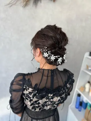 ミディアム 伊藤 栄子のヘアスタイル