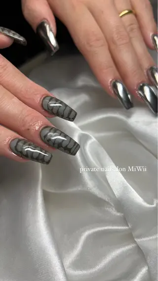ネイル 𝐧𝐚𝐢𝐥 𝐌𝐢𝐖𝐢𝐢のネイルデザイン