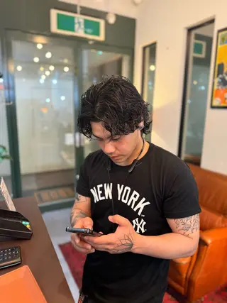 ミディアム カラー メンズ HRABRA ゆづきのヘアスタイル