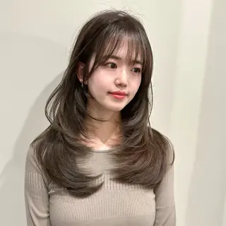 セミロング 🌹ハッシュカット、 レイヤー韓国ヘア🌹のヘアスタイル