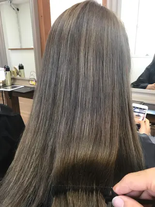 ロング カラー 吉森 満俊のヘアスタイル