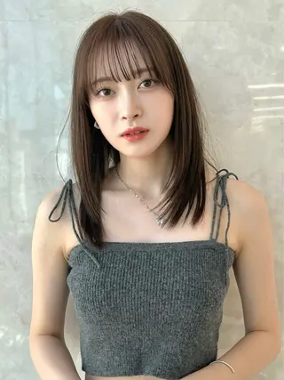 セミロング MAEUL 【マウル】栄のヘアスタイル