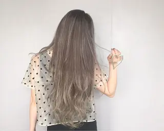 ロング カラー VIRETTA 【ヴィレッタ】のヘアスタイル