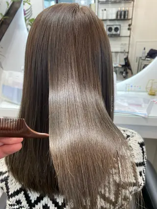 ミディアム WHALE hair × beautyのヘアスタイル