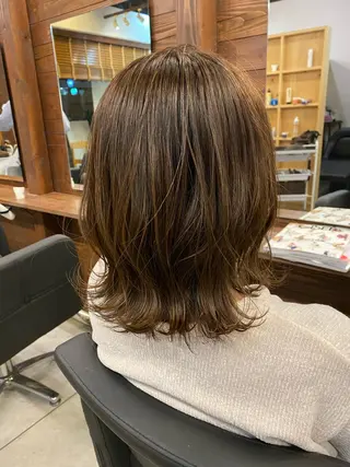 ミディアム 青木 みなのヘアスタイル