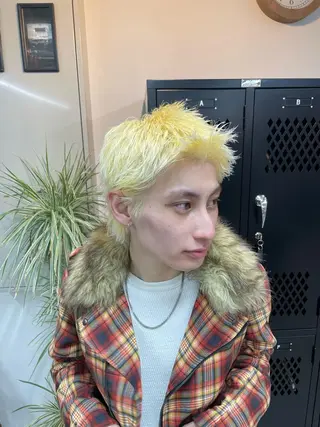 ショート カラー 沖見 颯斗のヘアスタイル