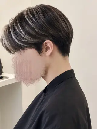 ショート カラー 天野 利咲のヘアスタイル