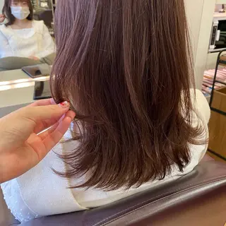 セミロング 佐川 絢のヘアスタイル