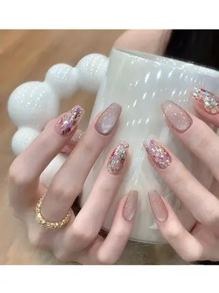 ネイル pink ladyサロン所属・べ にのネイルデザイン