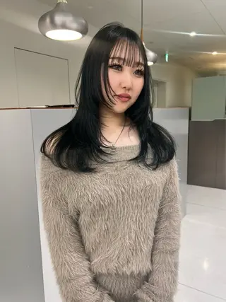 セミロング 顔まわりカット/透け カラー/Memi🎀のヘアスタイル