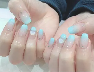 ネイル Vis西新井店 Megumiのネイルデザイン