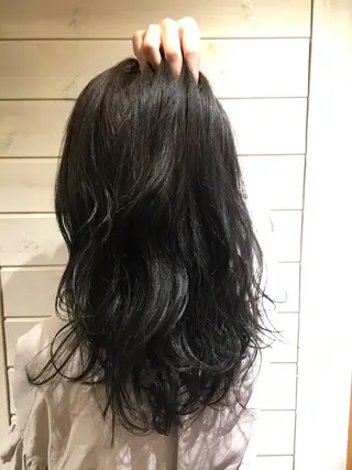 セミロング カラー 野崎 ひかりのヘアスタイル