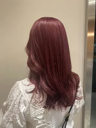 カラー hiyori /ハイトーンカラーのヘアスタイル