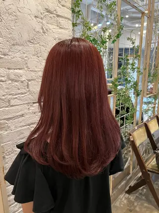 セミロング 稲吉 優奈のヘアスタイル