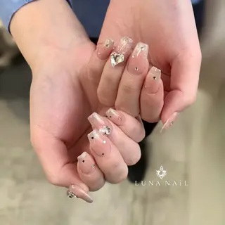 ネイル アトリエ　ミモザ所属・いまむら あかりのネイルデザイン